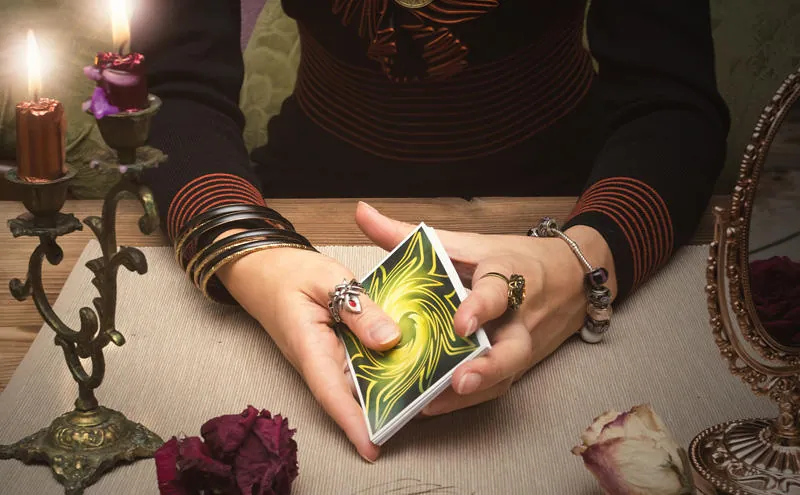 Tarot telefónico en consulta
